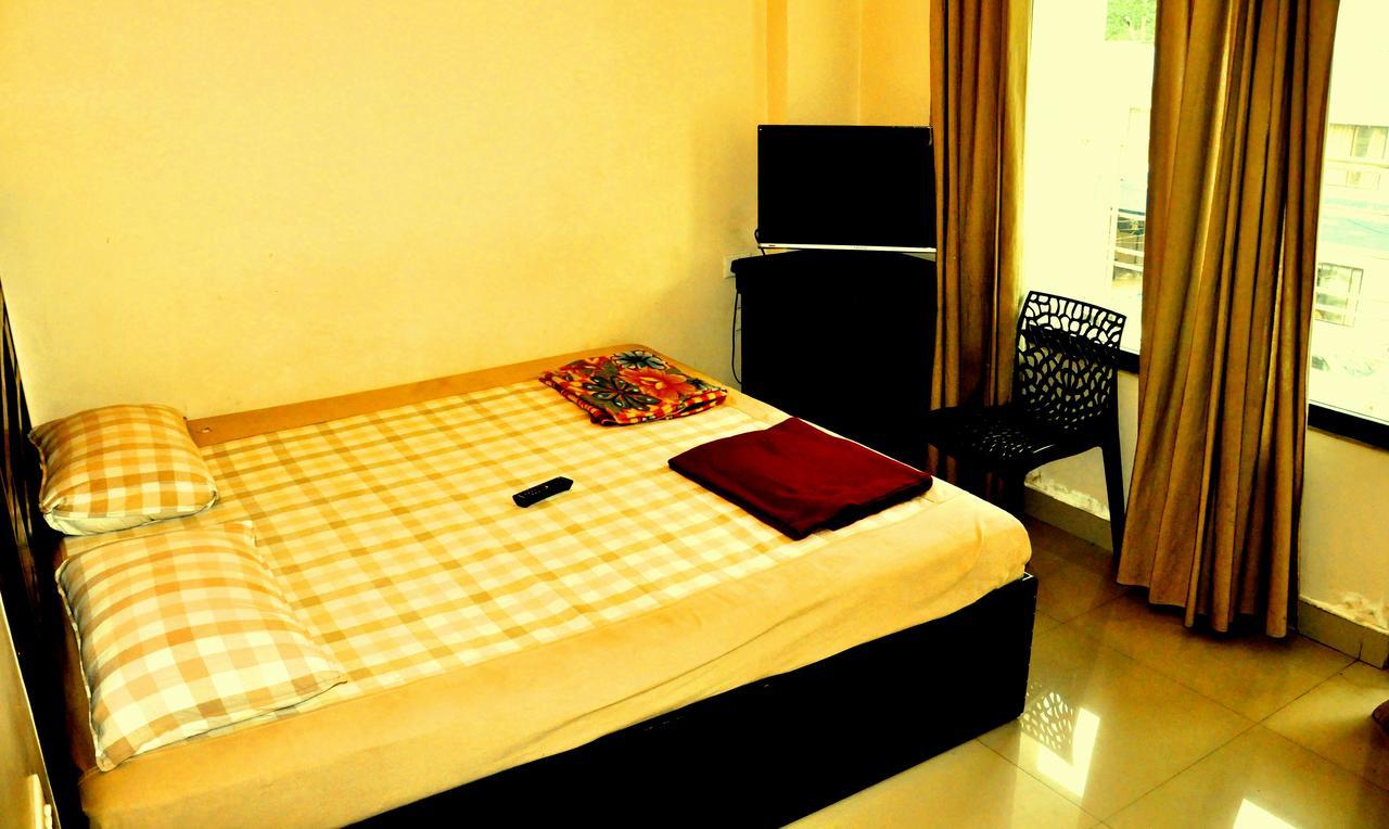 Hotel Royal Nest Vandiperiyār Exterior foto
